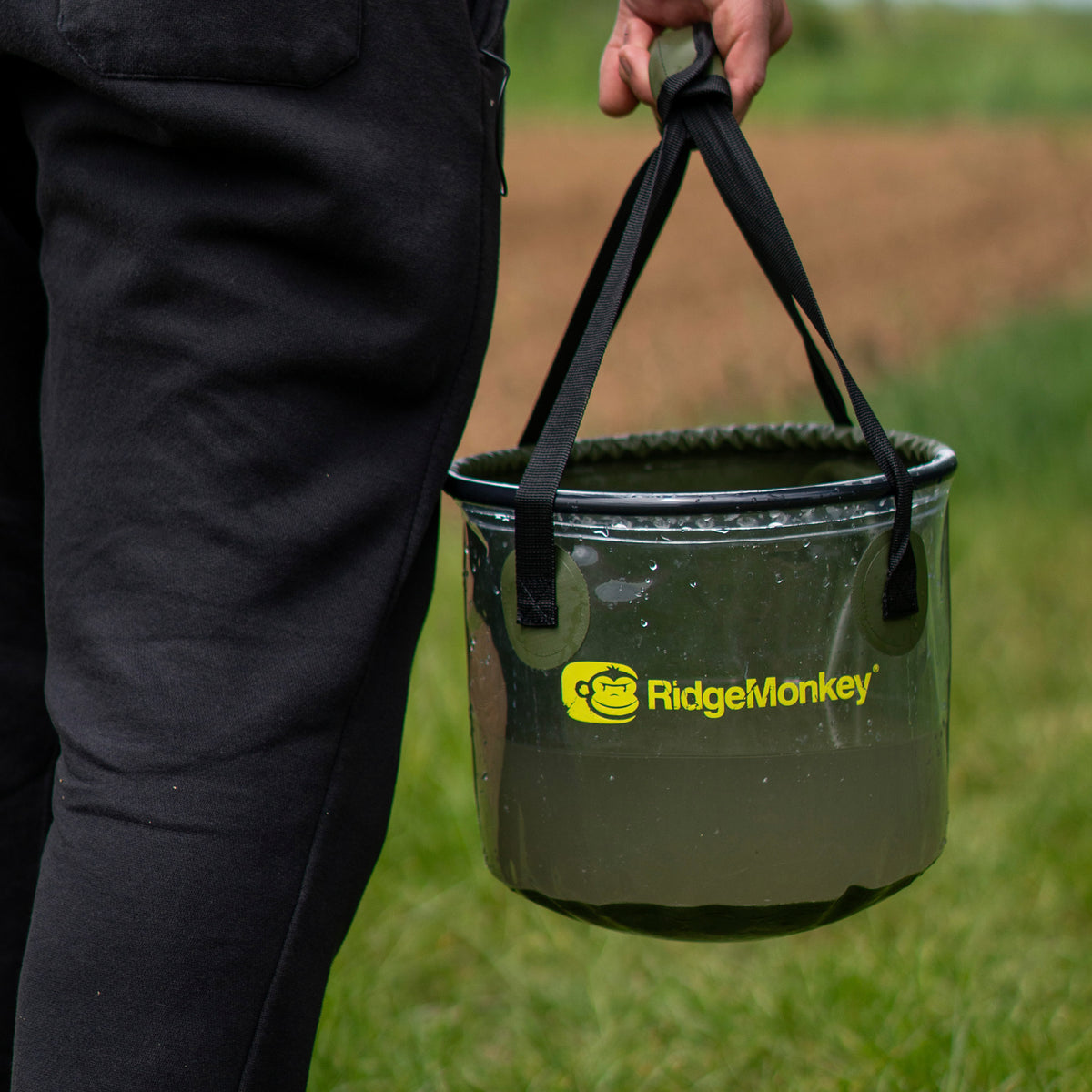 Perspective Collapsible Bucket 10 Litre