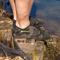 APEarel Dropback Aqua Shoes Camo