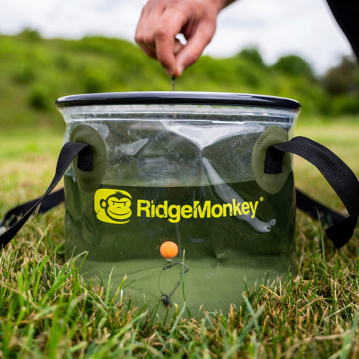 Perspective Collapsible Bucket 10 Litre