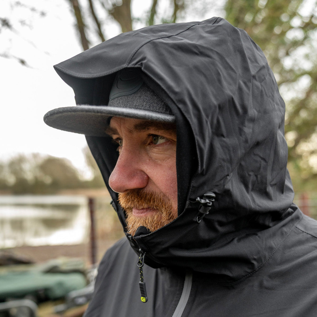 Apearel Lightweight Classic Hydrophobic Jacket