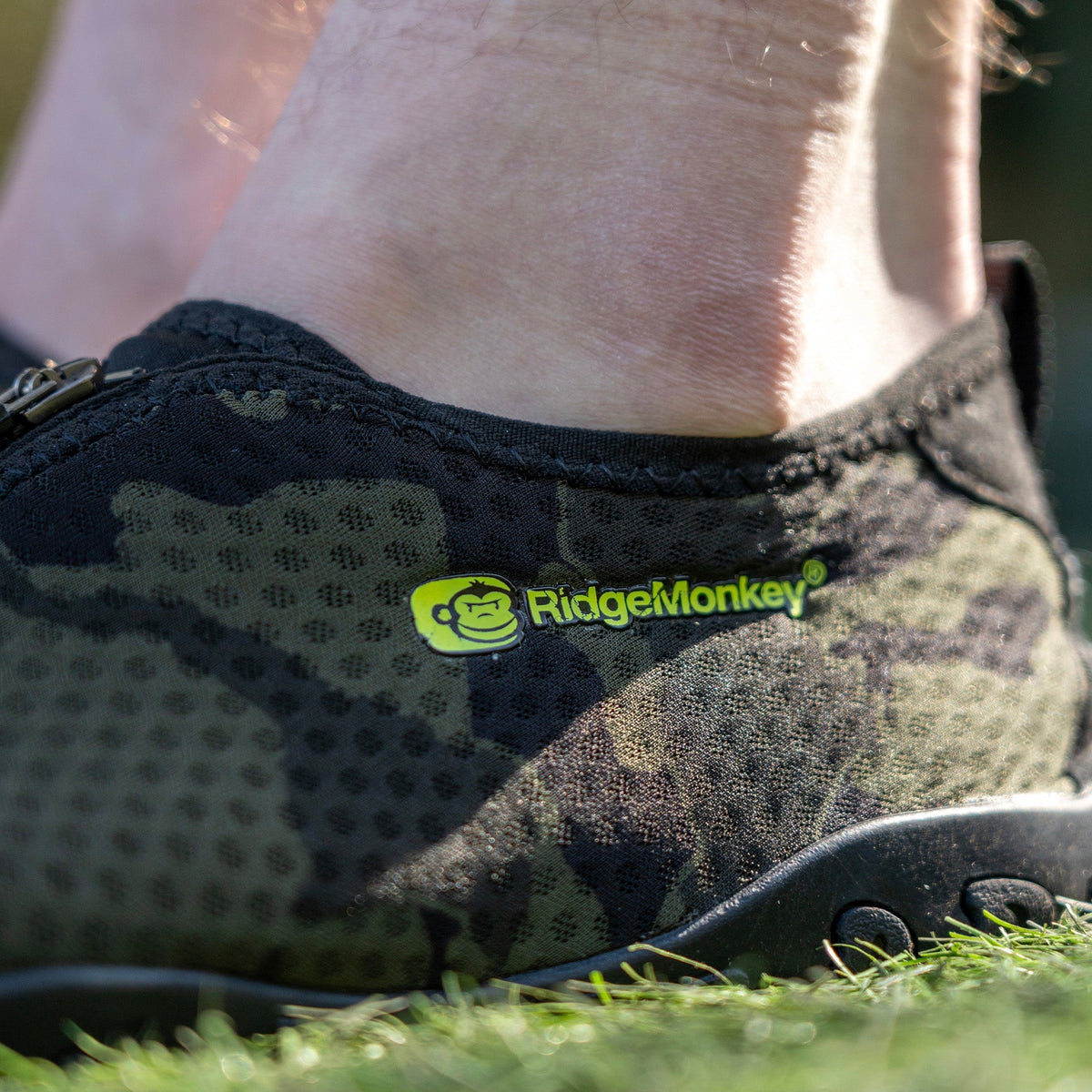 APEarel Dropback Aqua Shoes Camo