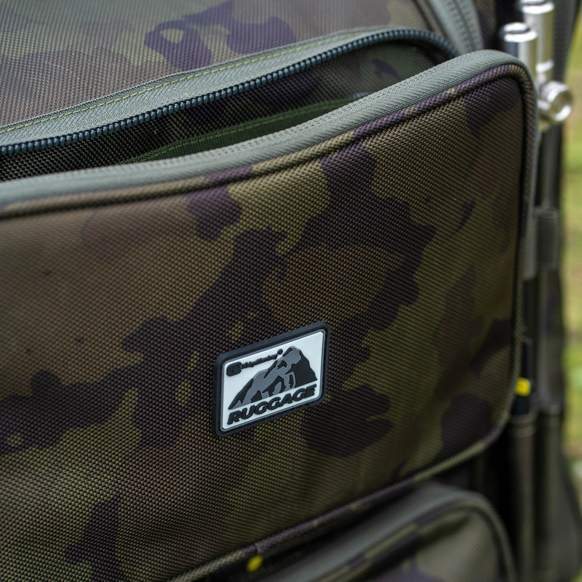 Ruggage 40 Litre Rucksack and Accessory Case Bundle