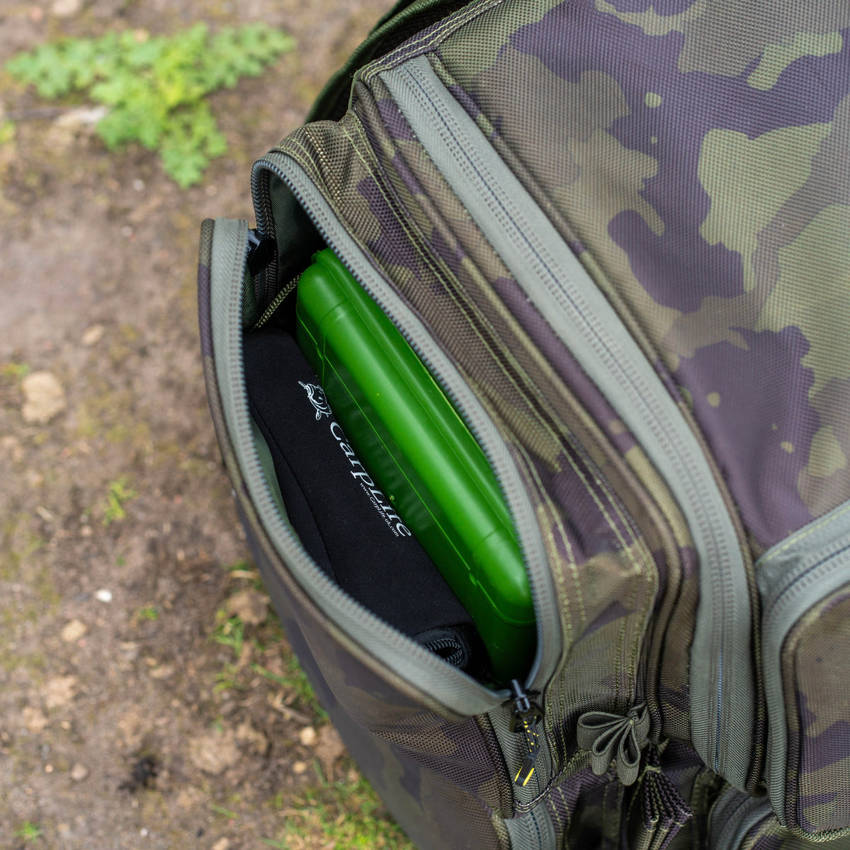 Ruggage 40 Litre Rucksack and Accessory Case Bundle