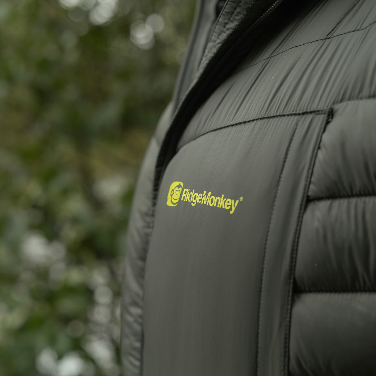 APEarel ThermaPro Compact Packable Jacket